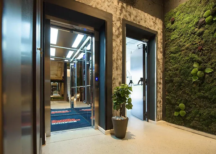 Urban Budget Hotel 4*